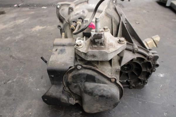 BOITE DE VITESSE MANUEL FORD FIESTA / MAZDA 2 1.4 16V ESSENCE - Vue 5